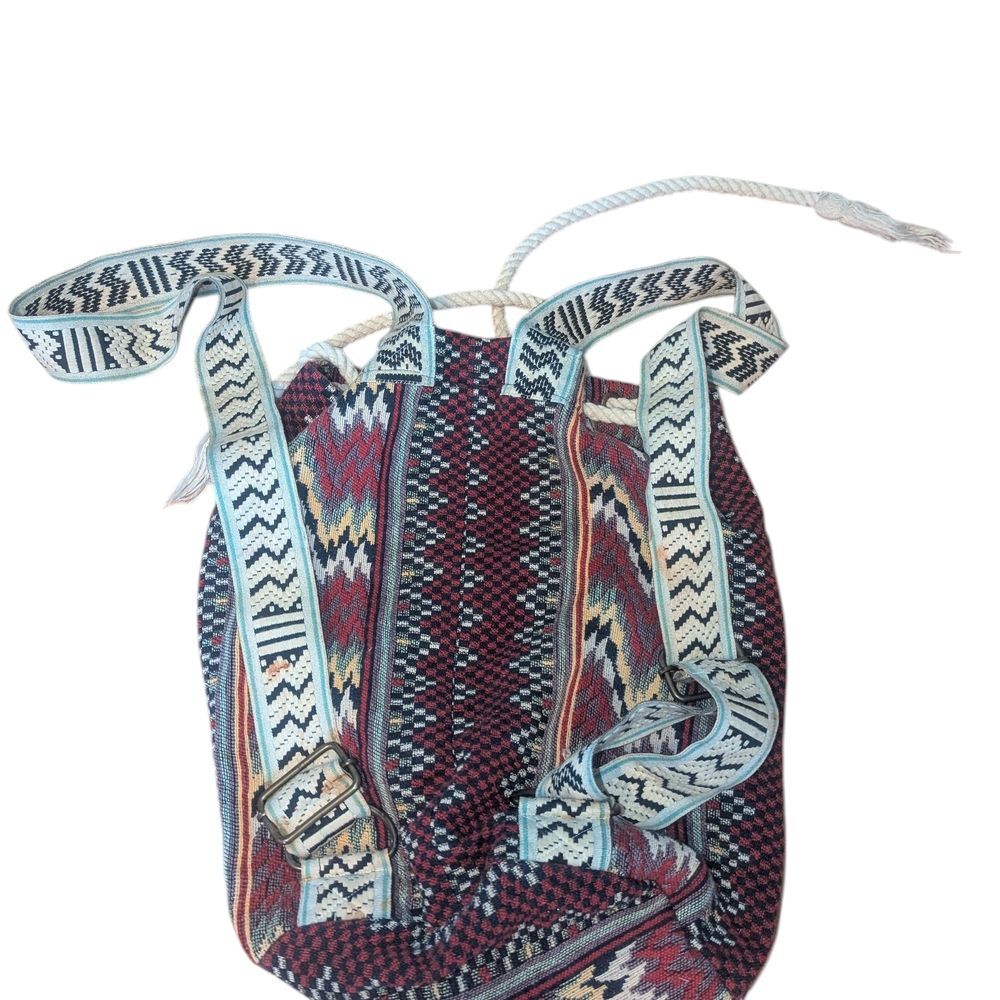Billabong Zigzag Patterned Backpack With Adjustab… - image 5
